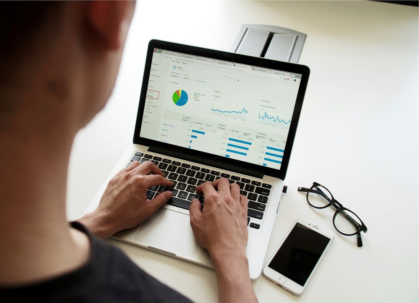 How to Achieve Financial Freedom Through Strategic Writing